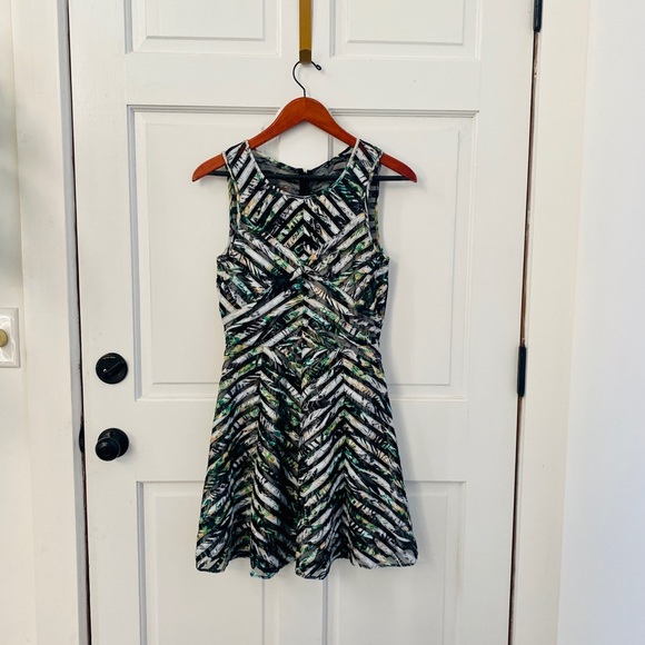 Parker MIRABELLA fit and flare dress - Picture 2 of 5